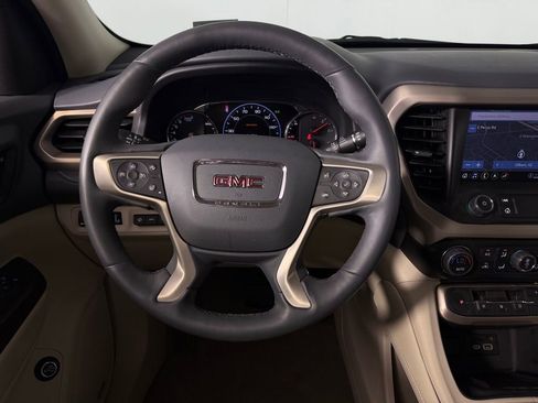 Used 2023 GMC Acadia Denali image 13