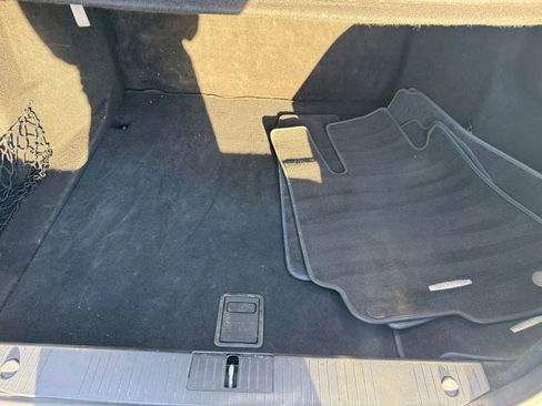 Used 2010 Mercedes-Benz S 550 w/ Sport Pkg image 19