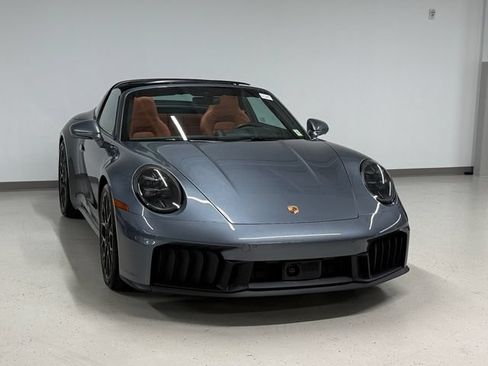 Certified 2026 Porsche 911 Targa 4 GTS AWD/4WD image 9