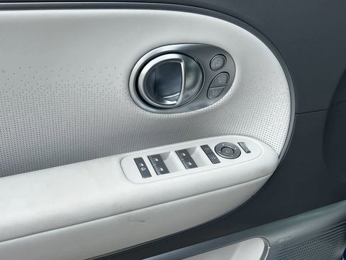 New 2026 Hyundai Ioniq 9 Calligraphy image 12