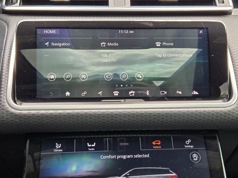 Used 2018 Land Rover Range Rover Velar R-Dynamic SE AWD/4WD image 24