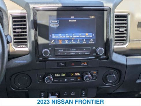 Used 2023 Nissan Frontier SV w/ SV Convenience Package RWD image 17