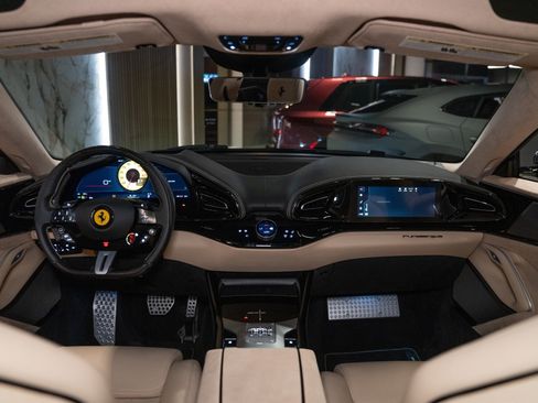 Used 2025 Ferrari Purosangue AWD/4WD image 42