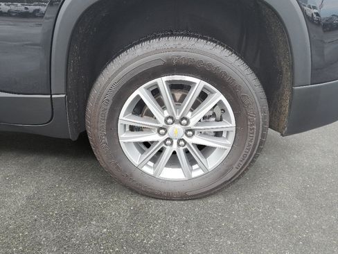Used 2023 Chevrolet Traverse LT AWD/4WD image 33