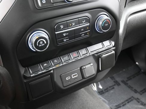 Used 2022 Chevrolet Silverado 1500 Custom Trail Boss image 23