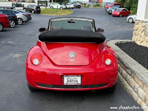 Used 2006 Volkswagen Beetle Convertible w/ Package 1 FWD image 8