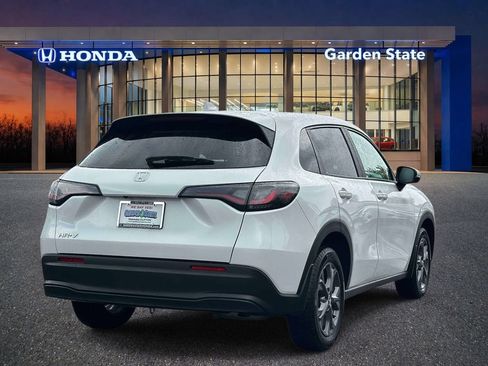 Used 2026 Honda HR-V LX image 3