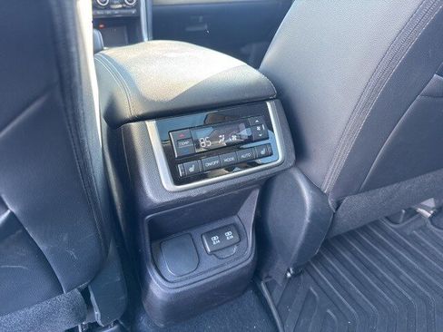 Used 2020 Subaru Ascent Limited w/ Technology Package image 23
