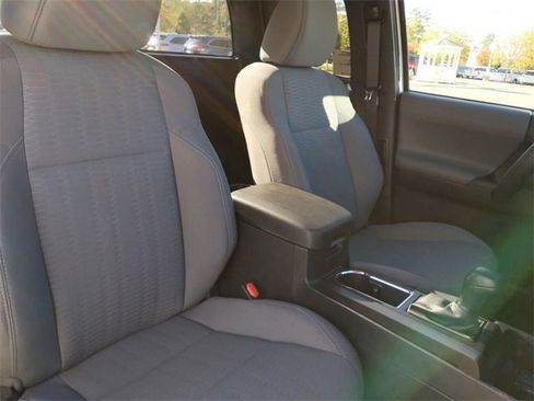 Used 2019 Toyota Tacoma SR image 14