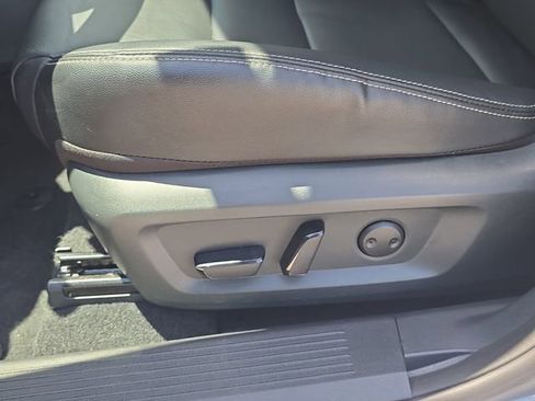 Certified 2026 Nissan Rogue SL FWD image 21