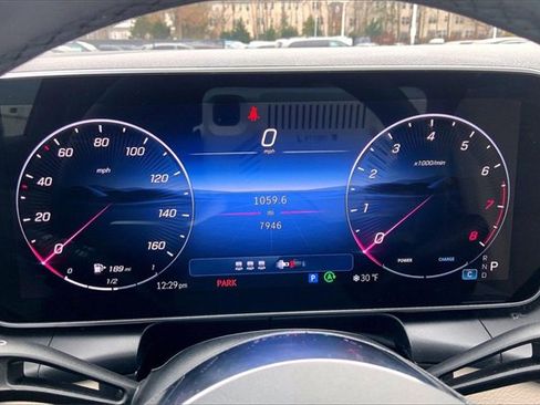 Used 2025 Mercedes-Benz GLC 300 4MATIC image 22