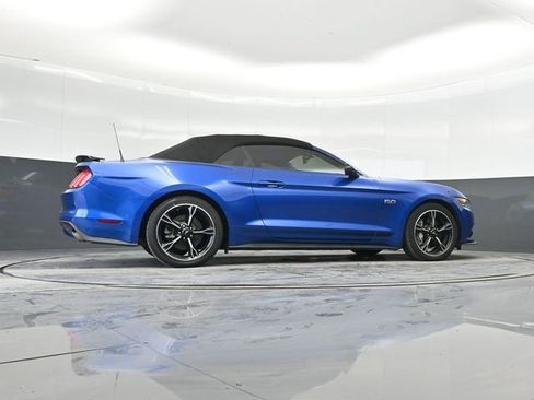 Used 2017 Ford Mustang GT Premium image 46