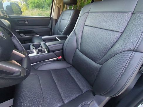 Used 2023 Toyota Tundra Limited AWD/4WD image 27
