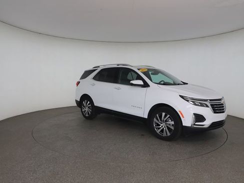 Used 2022 Chevrolet Equinox Premier FWD image 27