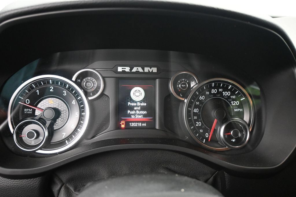 Used 2019 RAM 1500 Big Horn AWD/4WD image 13