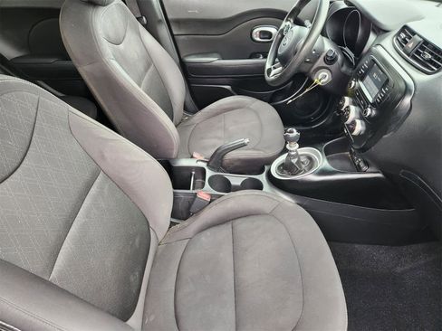 Used 2019 Kia Soul image 14