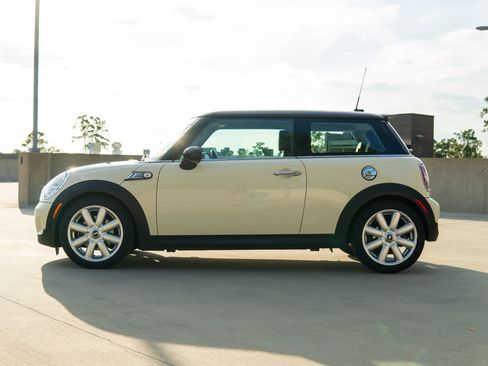 Used 2010 MINI Cooper S w/ Sport Pkg image 5