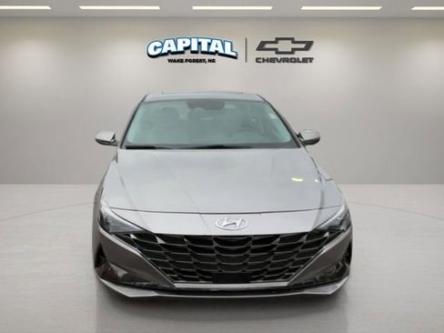 Used 2023 Hyundai Elantra Limited image 8