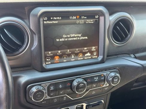 Used 2023 Jeep Gladiator Sport AWD/4WD image 30