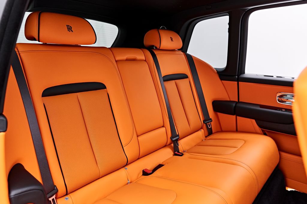 Used 2026 Rolls-Royce Cullinan w/ Cullinan Package AWD/4WD image 57