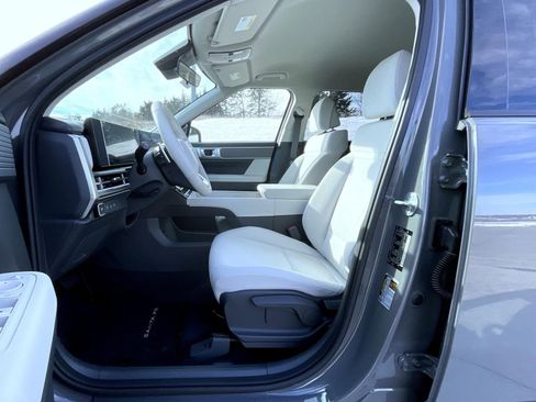 New 2026 Hyundai Santa Fe SE image 10