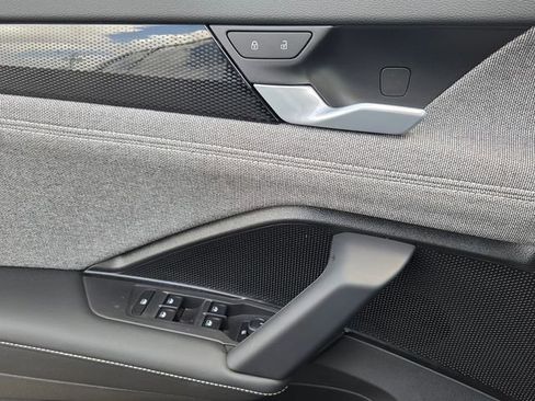 New 2026 Volkswagen Tiguan S FWD image 27