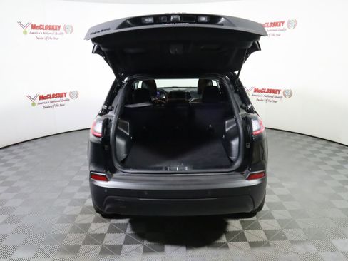 Used 2023 Jeep Cherokee Altitude Lux image 12