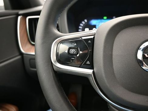 Used 2023 Volvo XC60 B5 Plus w/ Protection Package Premier image 25