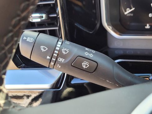 New 2026 GMC Sierra 2500 SLE w/ SLE Value Package; image 23