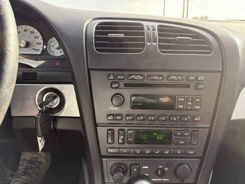 Used 2004 Ford Thunderbird RWD image 10