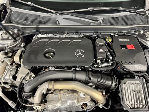 Used 2025 Mercedes-Benz CLA 250 image 11