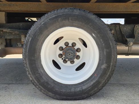 Used 2024 Ford E-350 and Econoline 350 Super Duty w/ Power Windows & Locks Group RWD image 20