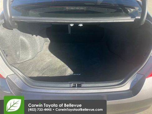 Used 2016 Toyota Camry SE image 22