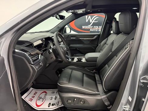 New 2026 GMC Acadia Denali w/ Super Cruise Package image 11