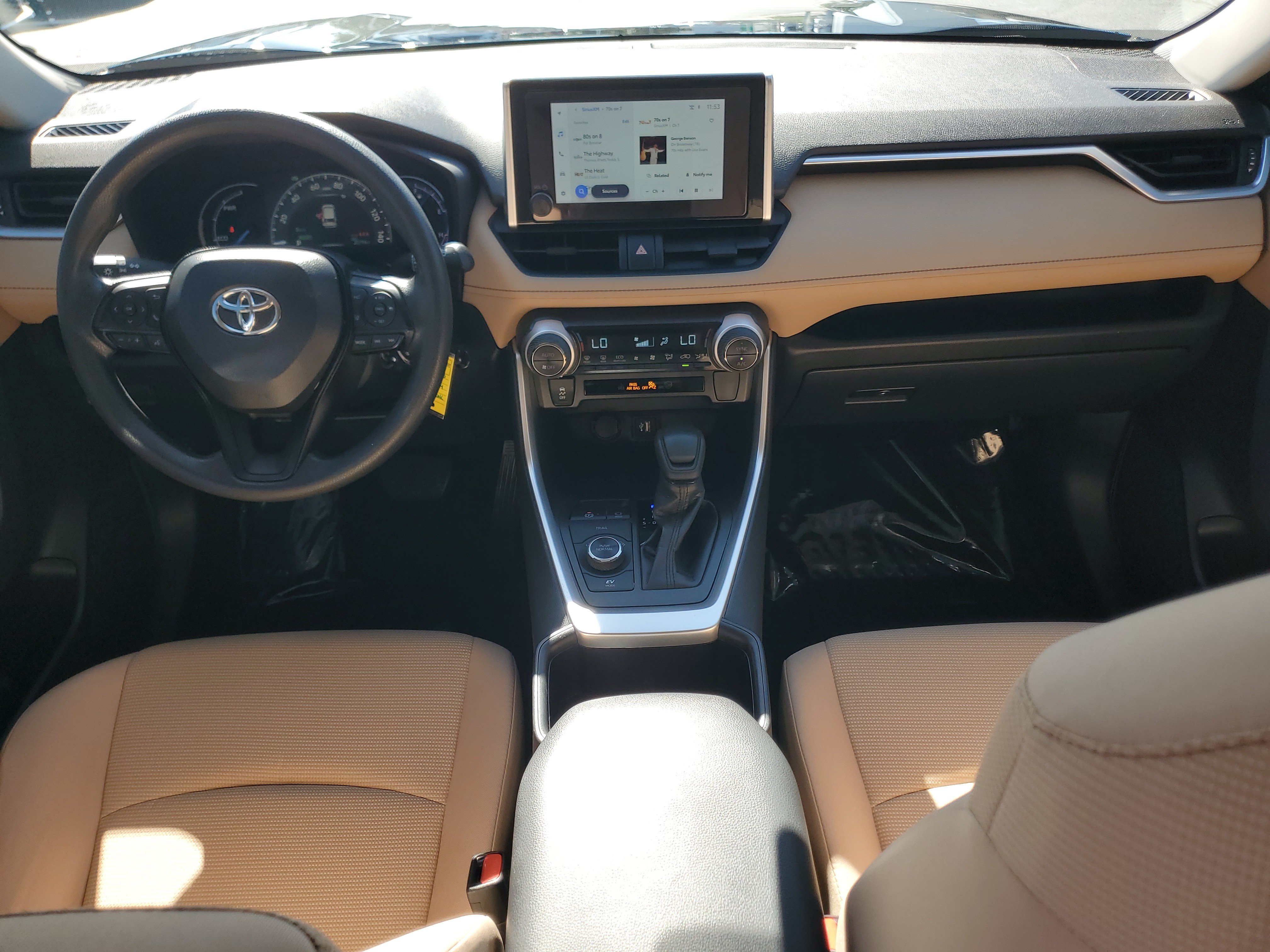 Certified 2025 Toyota RAV4 LE AWD/4WD image 14