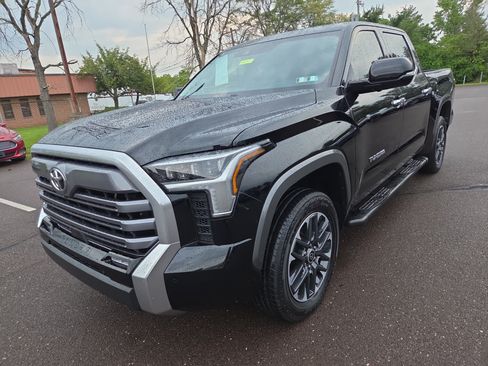 Used 2023 Toyota Tundra Limited AWD/4WD image 7