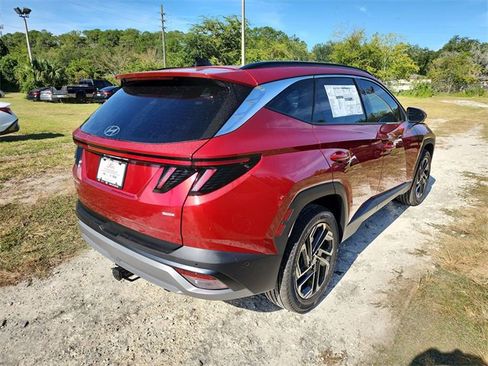 New 2025 Hyundai Tucson Limited image 3