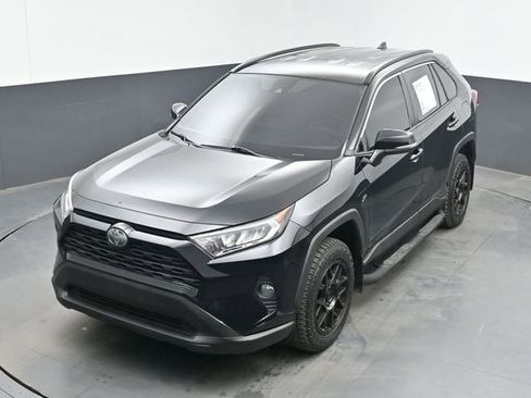 Used 2020 Toyota RAV4 XLE FWD image 15