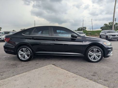 Used 2019 Volkswagen Jetta R-Line FWD image 4