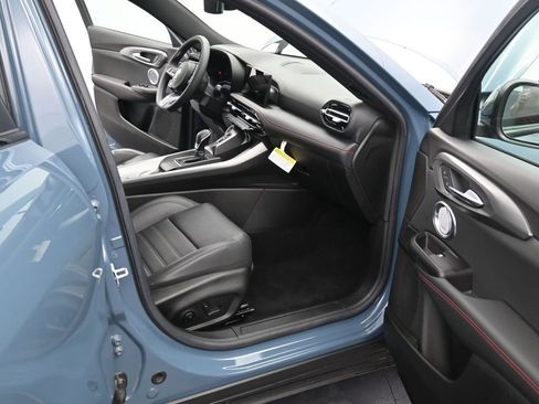 Used 2023 Dodge Hornet GT Plus w/ GT Blacktop Package image 16