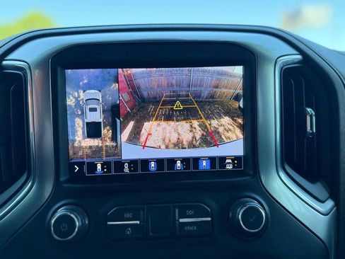 Used 2020 Chevrolet Silverado 1500 LTZ AWD/4WD image 26