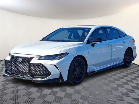 Used 2020 Toyota Avalon TRD image 3