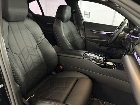 Used 2024 BMW i5 eDrive40i w/ M Sport Package RWD image 25