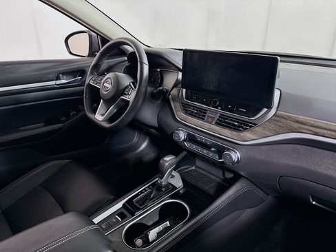 Used 2025 Nissan Altima 2.5 SL AWD/4WD image 27