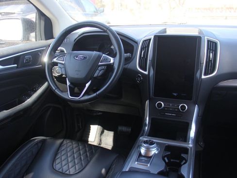 Certified 2024 Ford Edge Titanium AWD/4WD image 15