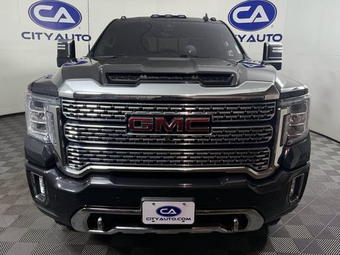 Used 2020 GMC Sierra 3500 Denali w/ Denali Ultimate Package image 2