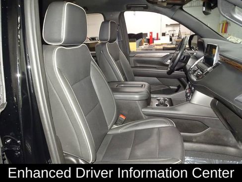 Used 2024 Chevrolet Suburban Premier image 16