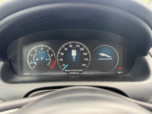 Used 2017 Jaguar XJ R-Sport image 7