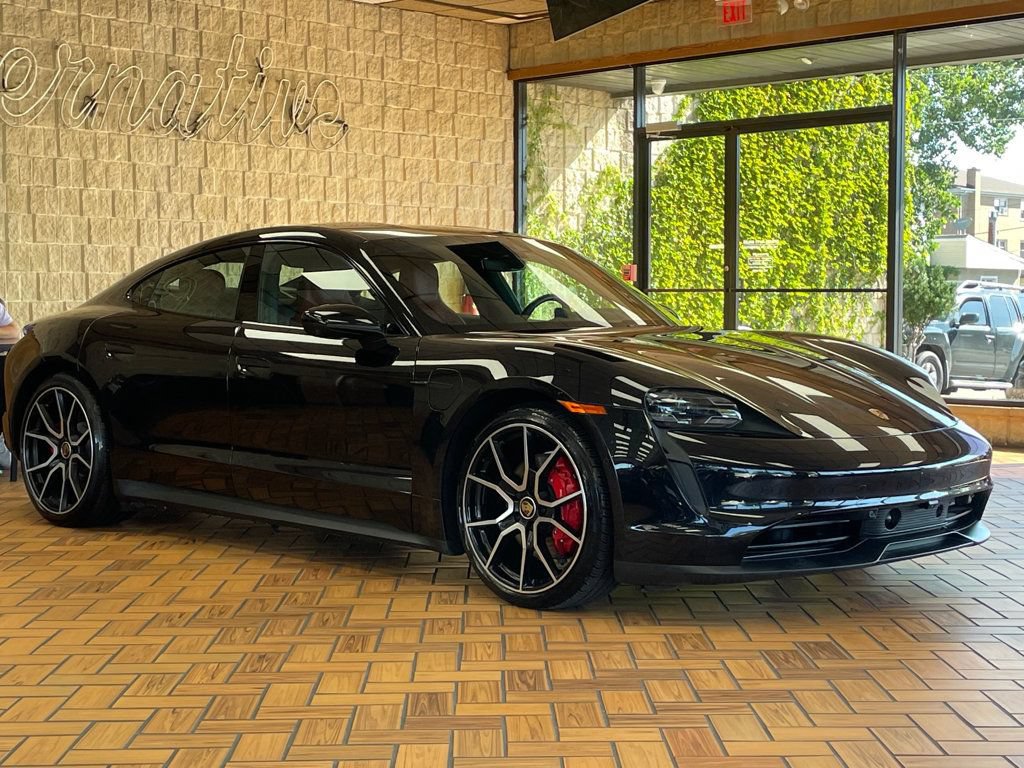 Used 2024 Porsche Taycan 4S w/ Technology Package (P6F) AWD/4WD image 9