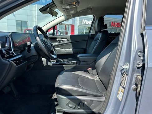 Used 2024 Kia Sportage EX AWD/4WD image 11